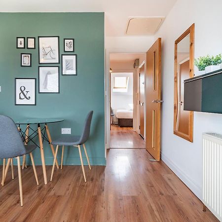 Titanic View Penthouse - Gated Complex - Parking Apartment Belfast Bagian luar foto